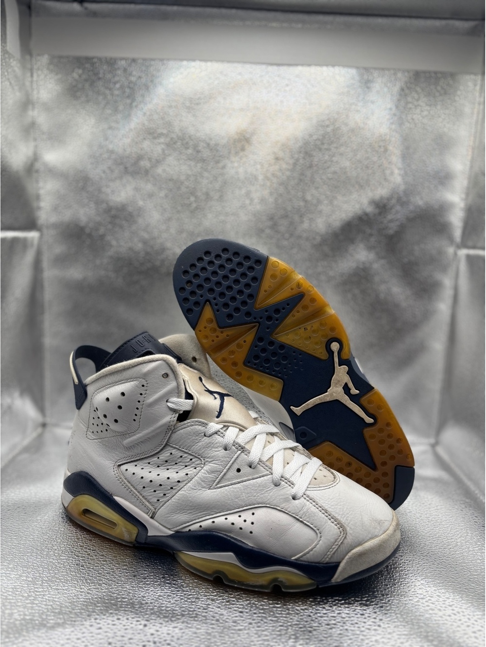 Air Jordan 6 midnight navy